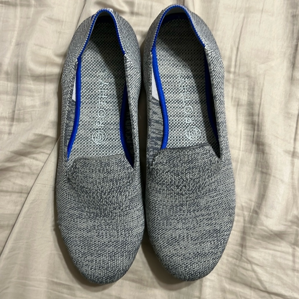 Rothy’s loafer flat. Heathered light gray with blue and cream accent. Sz 10